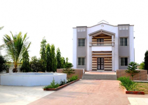 Отель Satyam Villa  Мандви